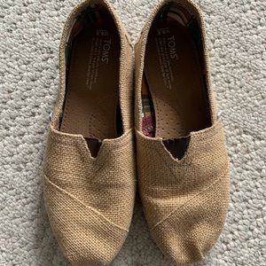 Women’s Toms